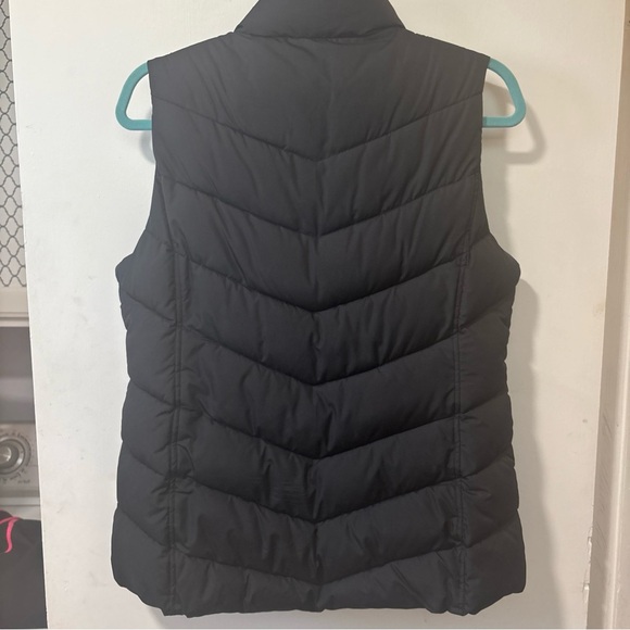 Gap Down Puffer Vest Black Full Zip Snap Button Pockets Insulated Size M - Picture 4 of 6